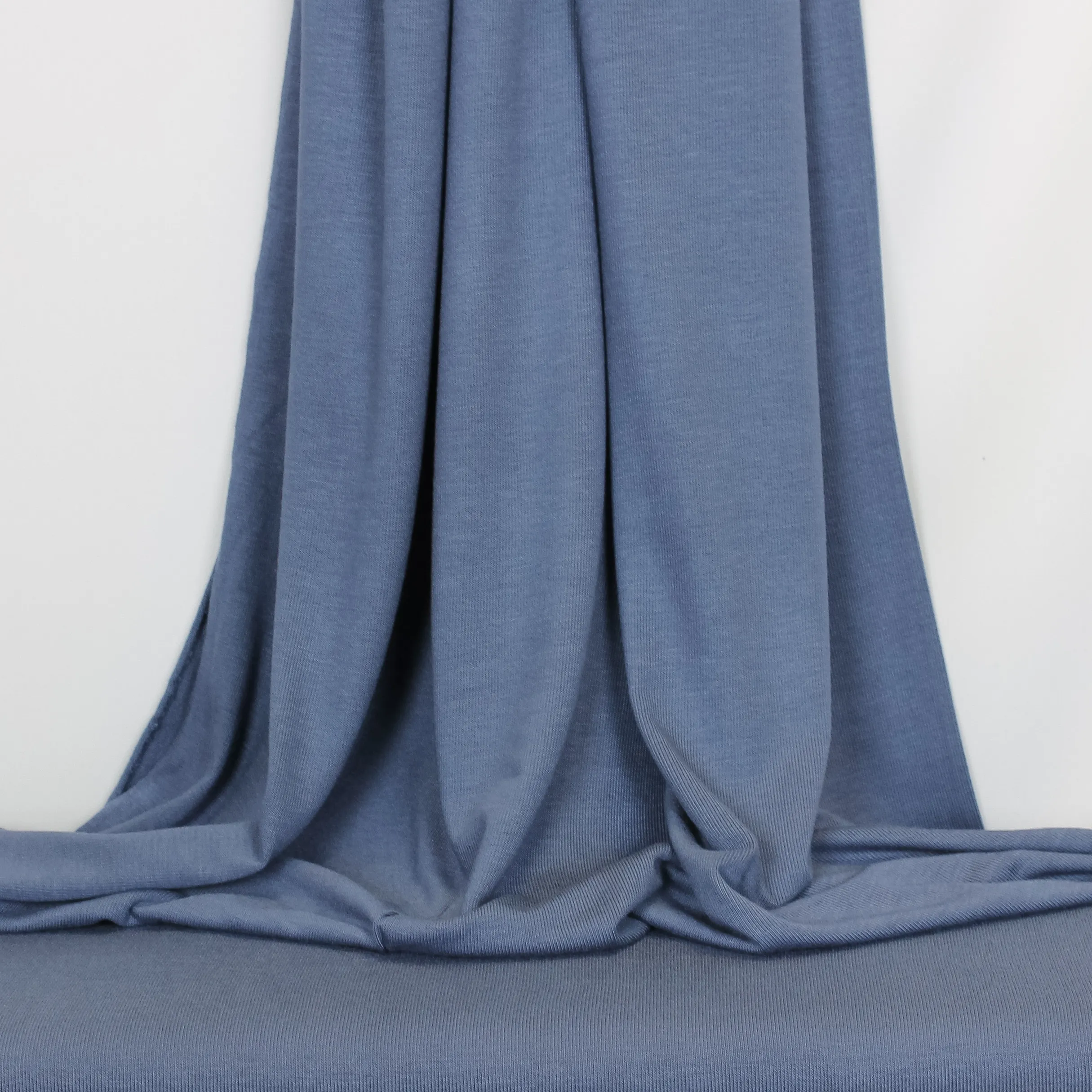 Viscose tricot blauw - La Maison Victor
